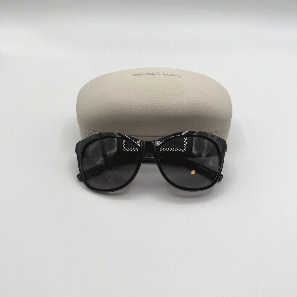 Michael Kors Astrid I Sunglasses Women Black Oval Gradient Lens Designer NWOT